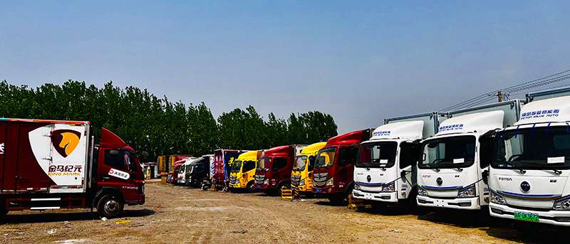 北京搬家现场图片