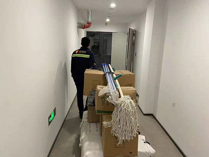 北京搬家现场图片