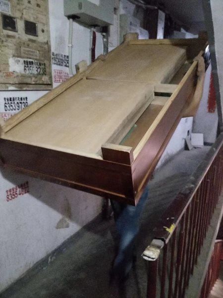 北京搬家现场图片